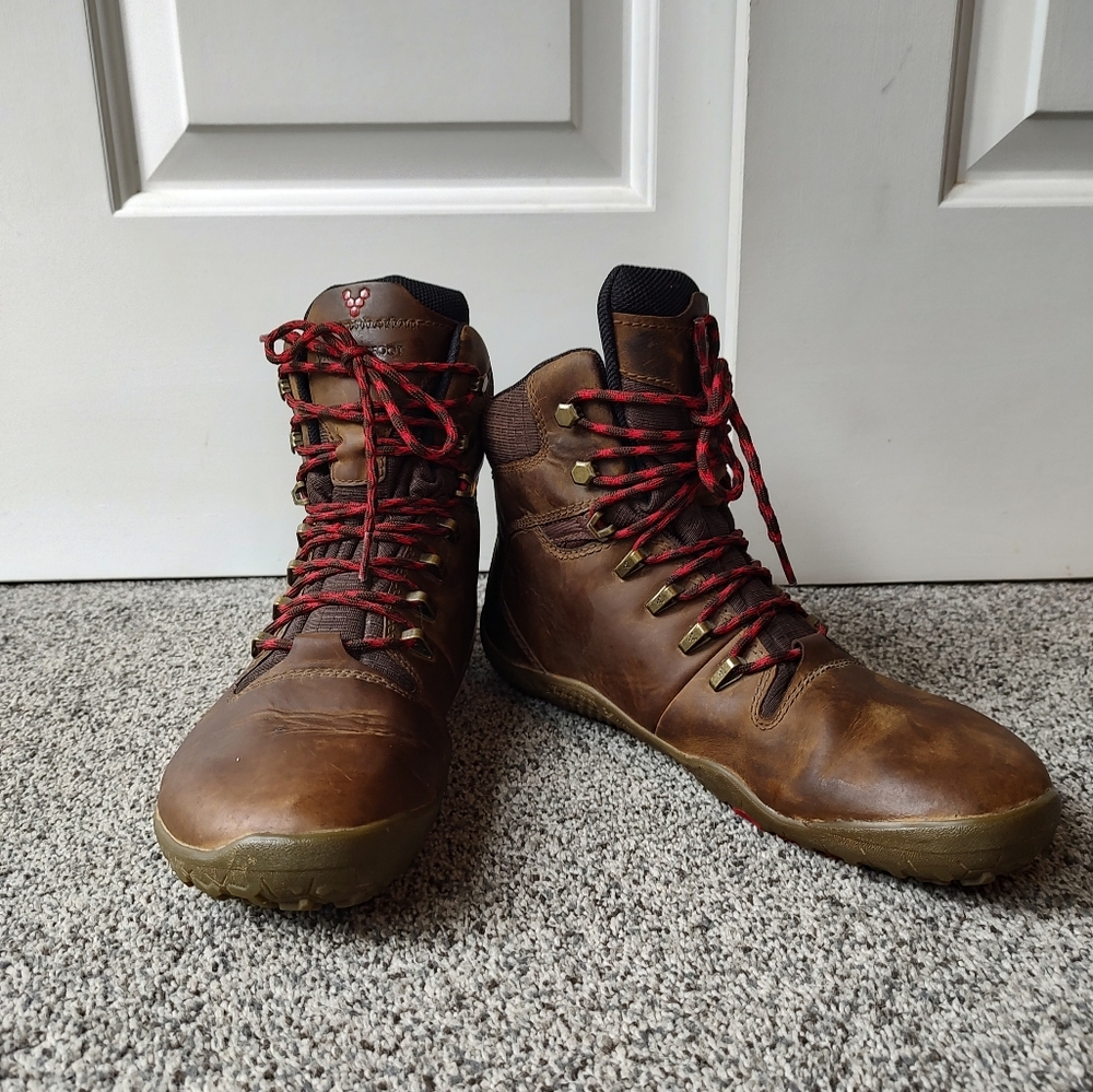 Vivobarefoot women's size 9 hiking boots
